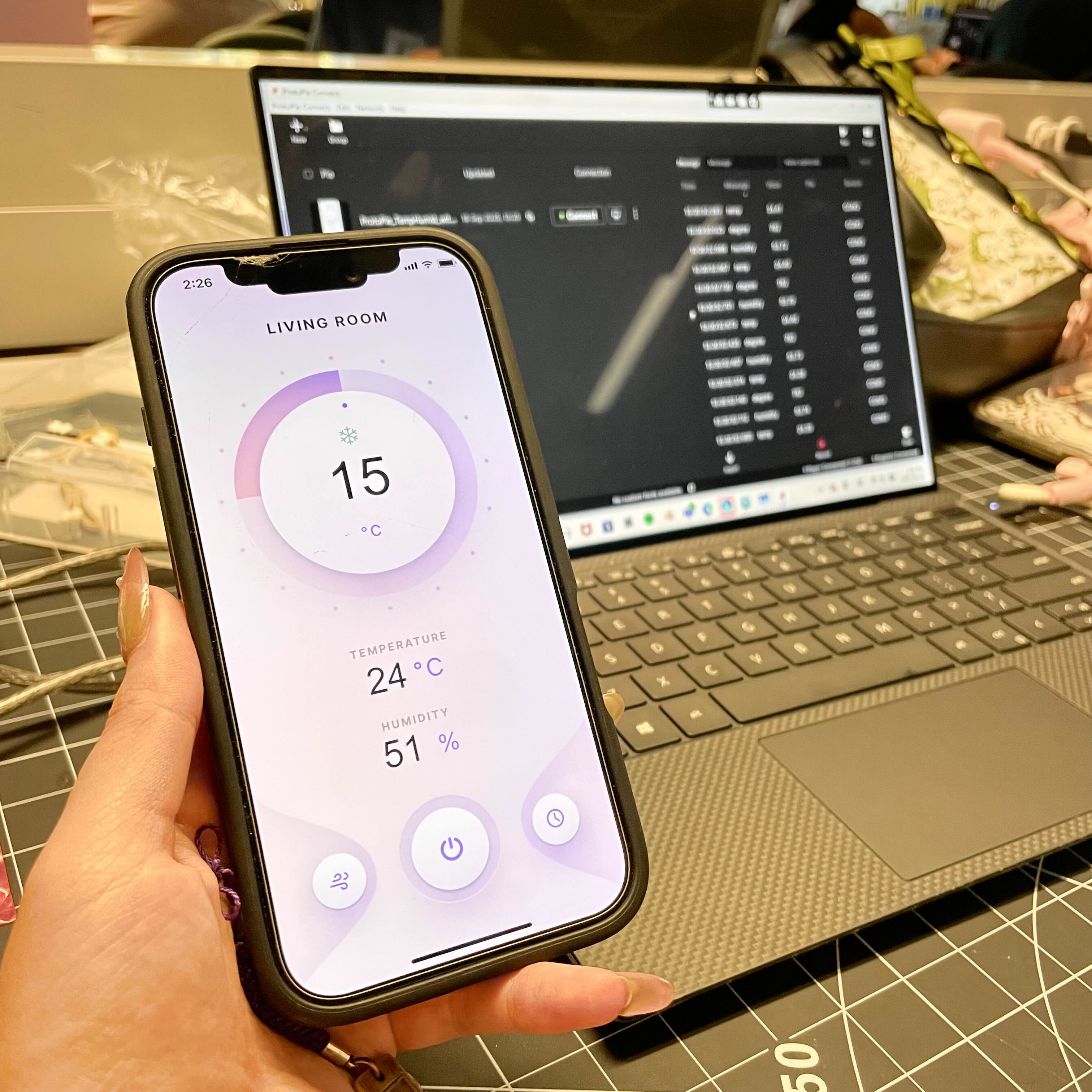 Successfully displaying the temperature and humidity data on the visual ProtoPie prototype.